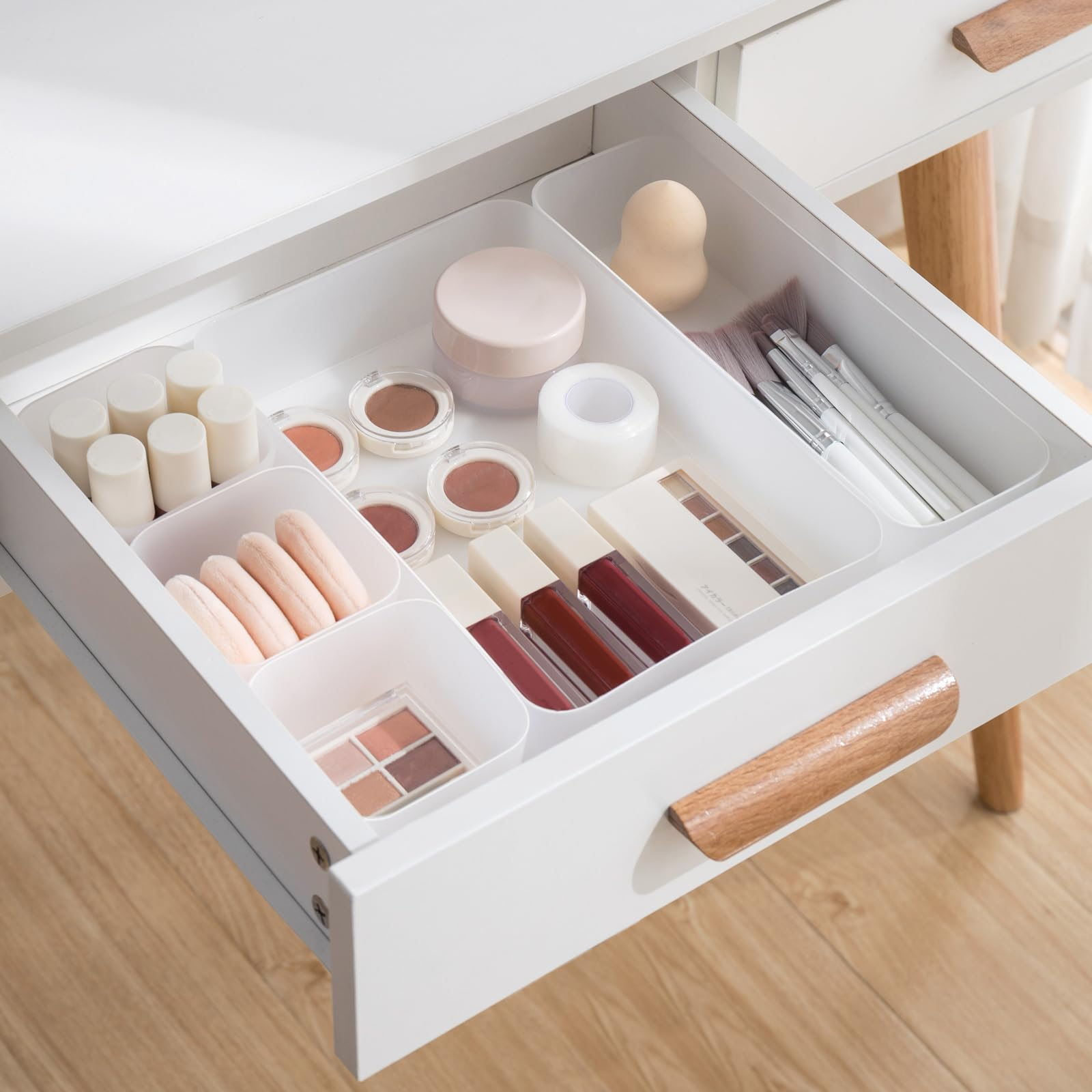 How to Choose the Right Storage Boxes for Every Room